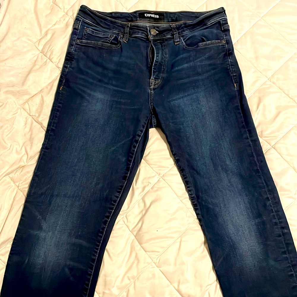 Express Slim Straight Jeans